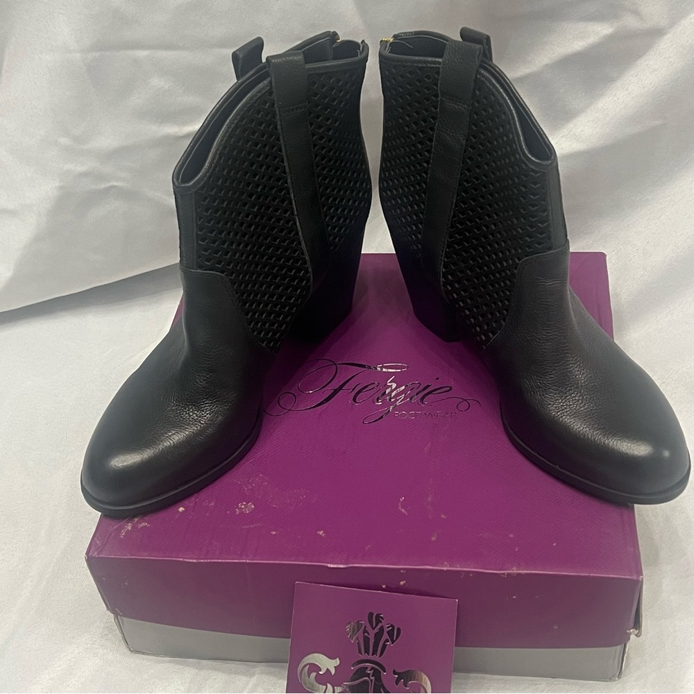 Fergie Women's Black Towson Ankle Boots size 10 new with box